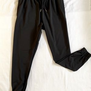ZIYA Active Wear Everywhere Black Joggers Pants, Size Medium